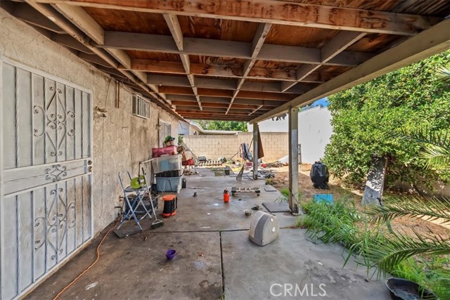 435 Leverett Avenue, La Puente CA: https://media.crmls.org/medias/c4dab112-9da7-4a77-af6c-96e4f37f005a.jpg