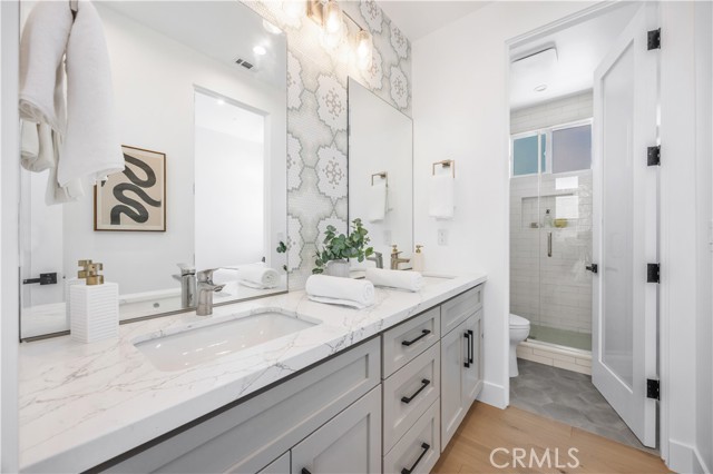 Detail Gallery Image 34 of 47 For 2619 Huntington Ln #B,  Redondo Beach,  CA 90278 - 4 Beds | 3/1 Baths
