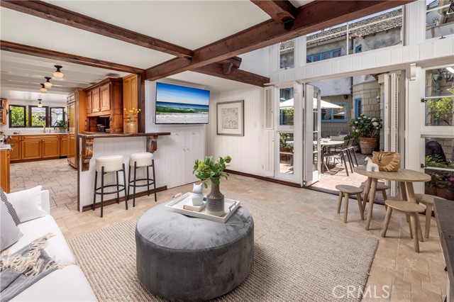 Detail Gallery Image 21 of 73 For 115 Apolena Ave, Newport Beach,  CA 92662 - 8 Beds | 6 Baths