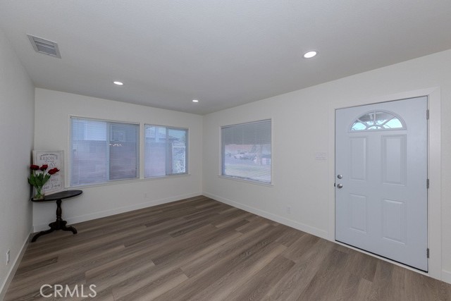 10606 Harvest Avenue, Santa Fe Springs CA: https://media.crmls.org/medias/c4dc4d63-a040-4d20-a3ba-1cad01a5c6b0.jpg
