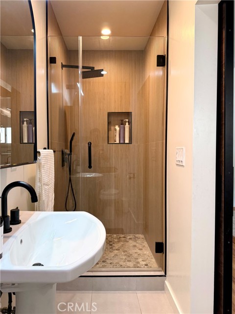 Detail Gallery Image 10 of 15 For 12949 Panama St, Los Angeles,  CA 90066 - 2 Beds | 2 Baths