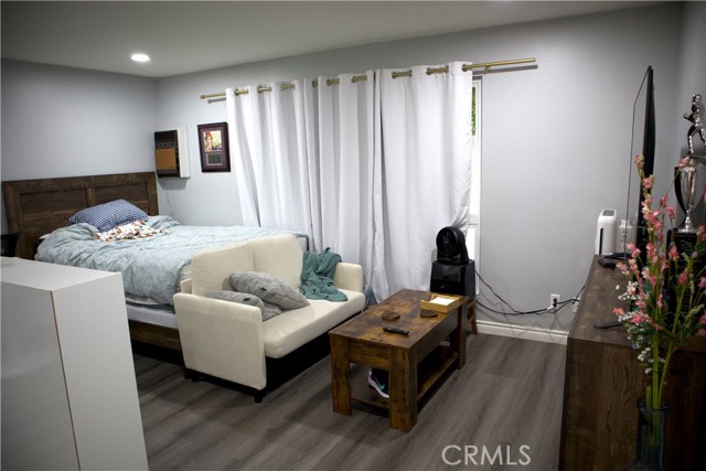 Detail Gallery Image 7 of 18 For 5585 E Pacific Coast, Long Beach,  CA 90804 - 0 Beds | 1 Baths