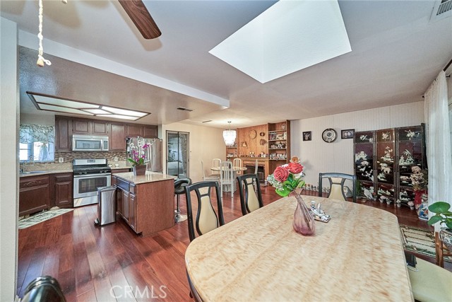 Detail Gallery Image 42 of 49 For 201 S Brookside Ct, Anaheim,  CA 92808 - 4 Beds | 2 Baths