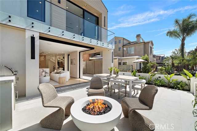 Detail Gallery Image 5 of 70 For 612 Begonia, Corona Del Mar,  CA 92625 - 3 Beds | 3/1 Baths