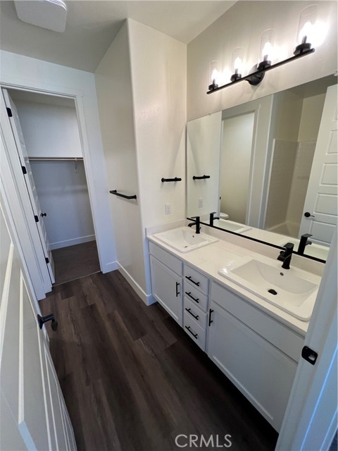 Detail Gallery Image 13 of 33 For 9110 Winding Stream Ave, Bakersfield,  CA 93311 - 4 Beds | 3 Baths