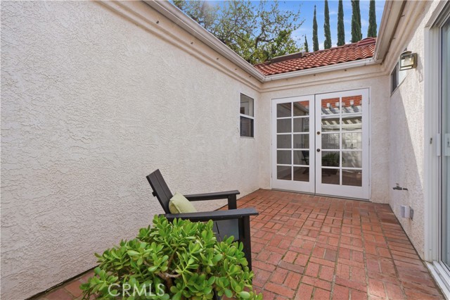 Image 22 of 38 For 26352 Ivrea  