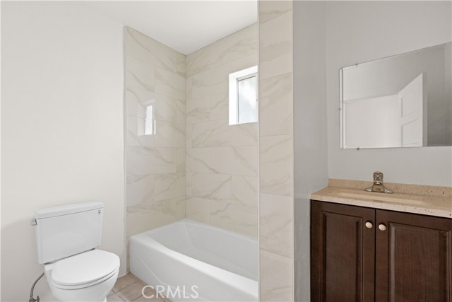 1037 Alpine Street, Los Angeles CA: https://media.crmls.org/medias/c4debfc9-d4bf-499c-adbb-169444549ad7.jpg
