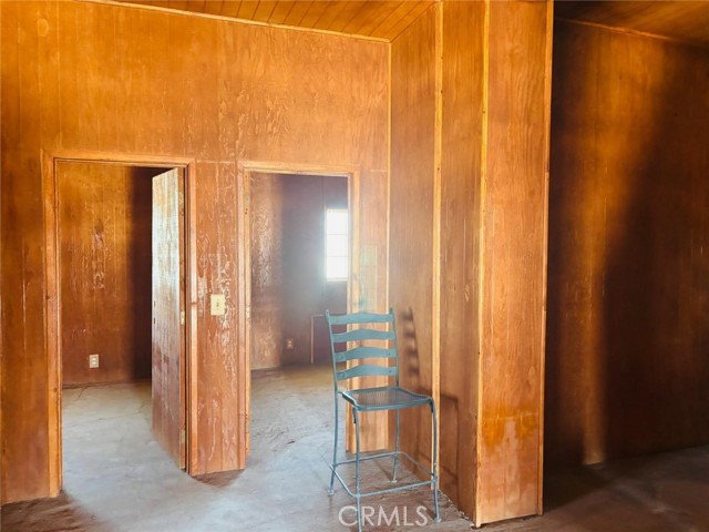 11690 Camp Rock Rd, Lucerne Valley CA: https://media.crmls.org/medias/c4df3041-c394-4e7f-a832-e48f5b0dd811.jpg