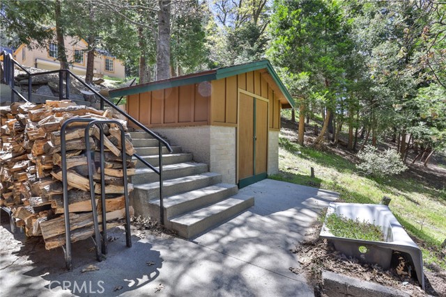 Detail Gallery Image 42 of 49 For 25214 Scenic View Dr, Crestline,  CA 92325 - 2 Beds | 2/1 Baths