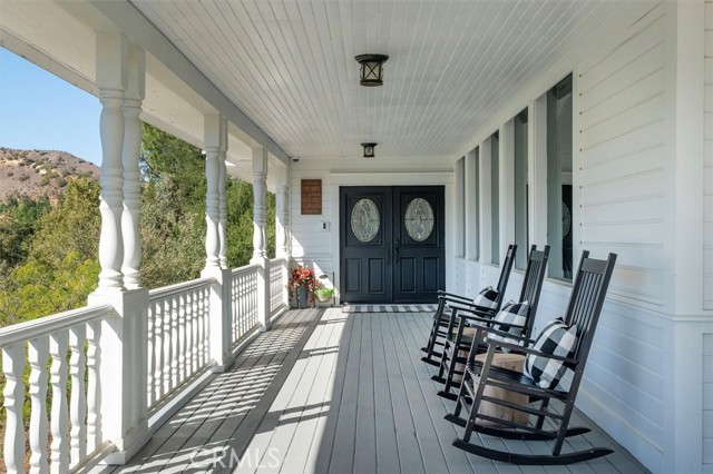 Detail Gallery Image 10 of 71 For 28933 Wagon Rd, Agoura Hills,  CA 91301 - 4 Beds | 5 Baths