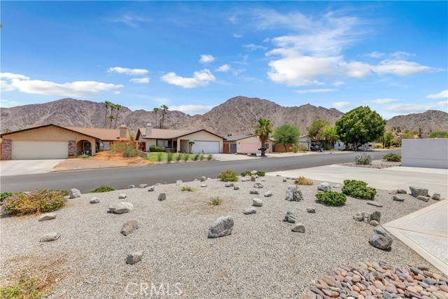 Detail Gallery Image 3 of 68 For 54065 Avenida Herrera, La Quinta,  CA 92253 - 4 Beds | 3 Baths