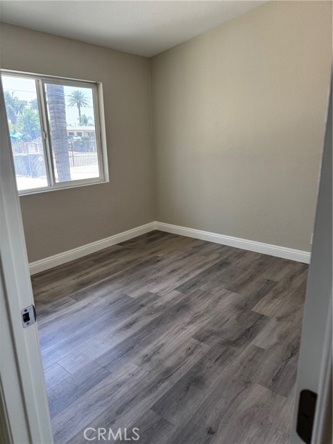 518 E 2nd Street, Rialto CA: https://media.crmls.org/medias/c4e39942-3459-4aee-b4ae-018d98e880cc.jpg