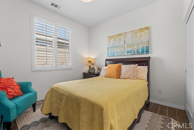 3937 Scarlet Oak Court, San Bernardino CA: https://media.crmls.org/medias/c4e3f18b-014b-4a2e-81f5-7f8ade8837e9.jpg