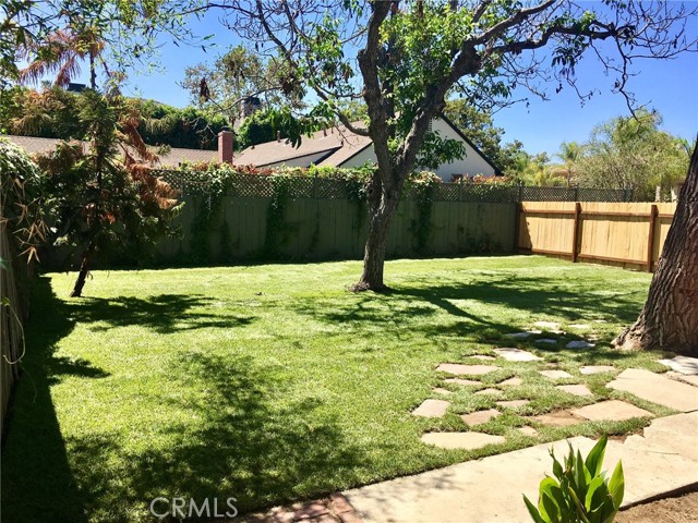 11958 Sarah Street, Valley Village CA: https://media.crmls.org/medias/c4e421c4-b5bb-41ad-91d8-94482291b13d.jpg