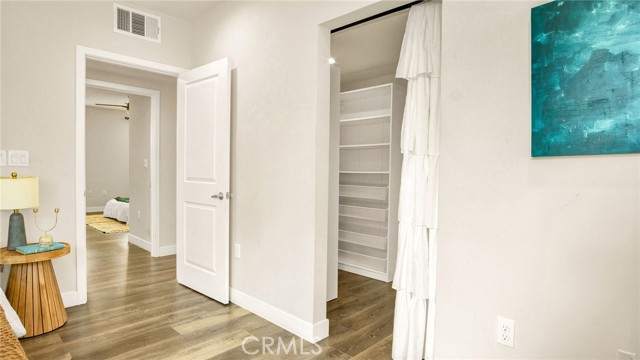 Detail Gallery Image 21 of 45 For 9237 Wakefield Ave #11,  Panorama City,  CA 91402 - 4 Beds | 3/1 Baths