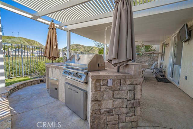 Detail Gallery Image 38 of 45 For 21157 Cross Creek Dr, Saugus,  CA 91350 - 4 Beds | 2/1 Baths