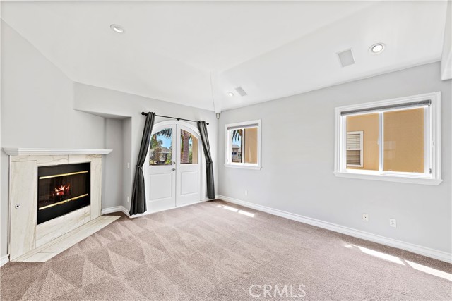 703 Marguerite Avenue, Corona del Mar CA: https://media.crmls.org/medias/c4e695e5-6d5d-4e6c-827c-926e03a8e08b.jpg