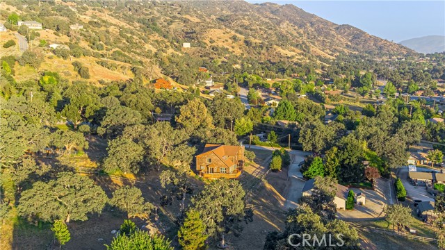 Detail Gallery Image 13 of 63 For 24401 Serra Pl, Tehachapi,  CA 93561 - 4 Beds | 3/1 Baths