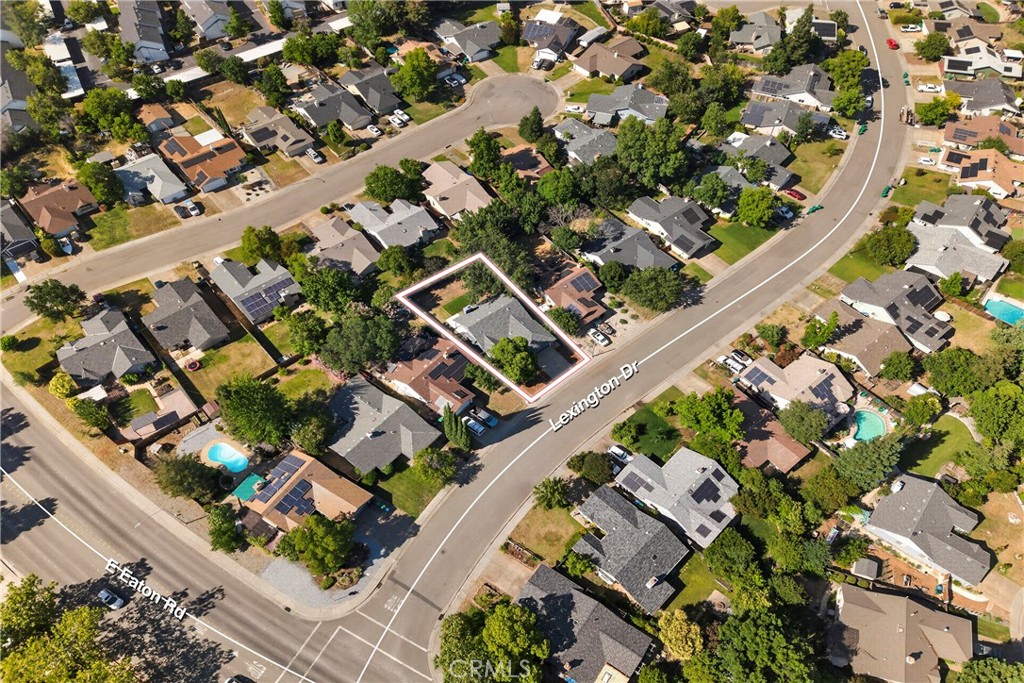https://media.crmls.org/medias/c4e8481f-71f3-45c1-b9c5-1df9d7575cae.jpg?preset=X-Large