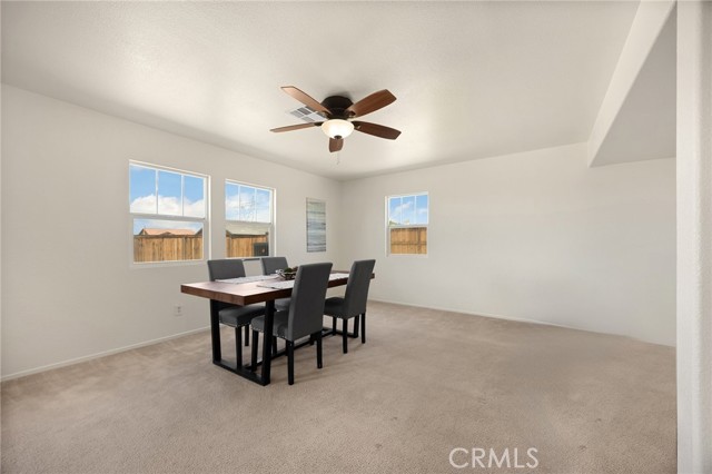 Detail Gallery Image 4 of 32 For 17024 Mastodon Pl, Victorville,  CA 92394 - 4 Beds | 2/1 Baths