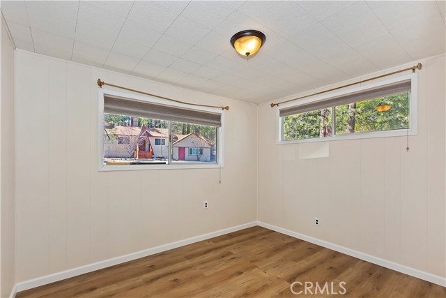 Detail Gallery Image 17 of 32 For 990 Lark Rd, Wrightwood,  CA 92397 - 3 Beds | 2 Baths