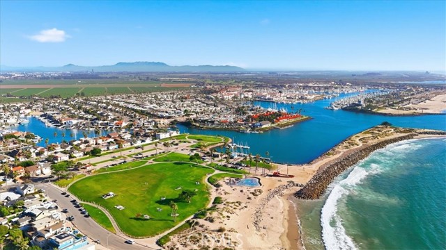 Detail Gallery Image 42 of 43 For 2392 Haley Point Drive #104,  Ventura,  CA 93003 - 3 Beds | 3/1 Baths