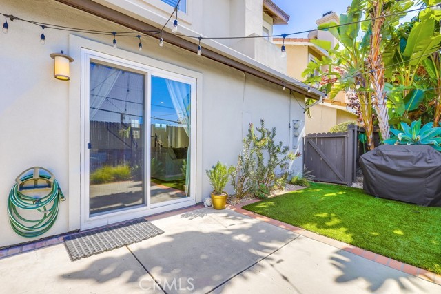 Detail Gallery Image 36 of 39 For 1581 Orange Ave, Costa Mesa,  CA 92627 - 3 Beds | 2/1 Baths