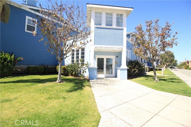 203 Aviation Place, Manhattan Beach, California 90266, 3 Bedrooms Bedrooms, ,2 BathroomsBathrooms,Residential,Sold,Aviation,PV22056635