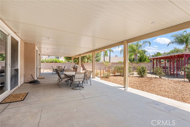 42510 Vancouver Place, Murrieta CA: https://media.crmls.org/medias/c4ecc4e6-a274-4ed6-8d34-c9ad5d9df452.jpg