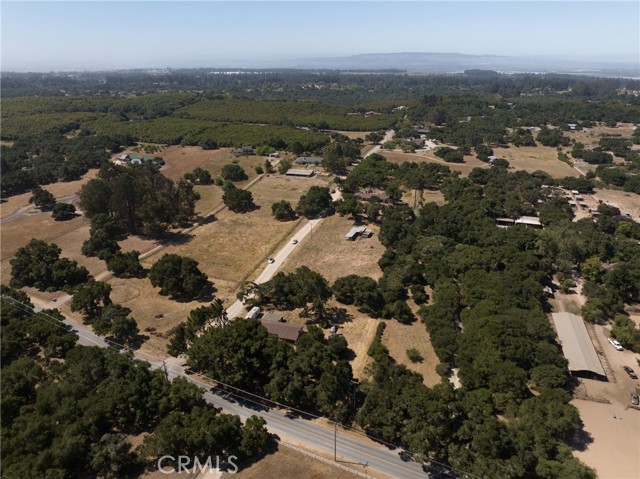 1529 Pomeroy Road, Arroyo Grande CA: https://media.crmls.org/medias/c4ecc859-10ef-432a-9448-d3d4cb888017.jpg