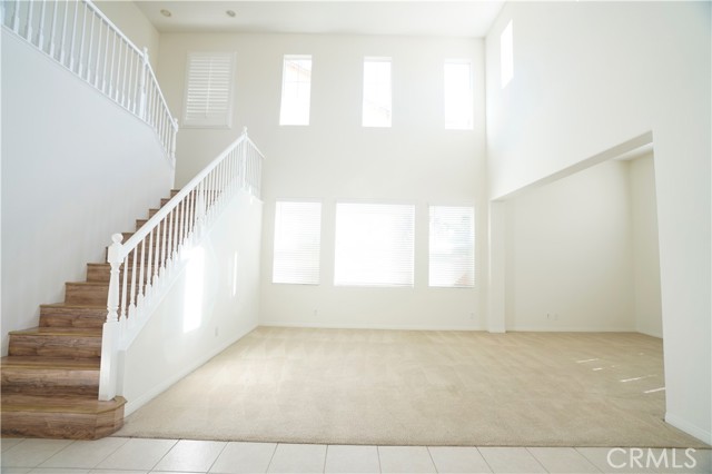 Detail Gallery Image 4 of 37 For 13580 Brush Creek, Corona,  CA 92880 - 6 Beds | 4/1 Baths