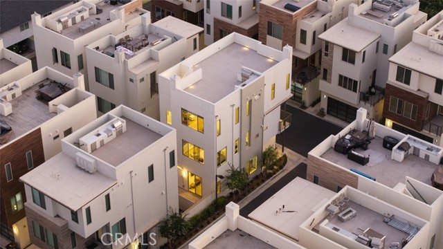 15 Ebb Tide Circle, Newport Beach CA: https://media.crmls.org/medias/c4ed7f1a-65c9-4a27-80e5-ca6d0c3de936.jpg