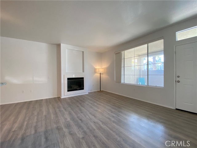 Detail Gallery Image 2 of 14 For 202 Chaumont Cir, Lake Forest,  CA 92610 - 3 Beds | 2 Baths