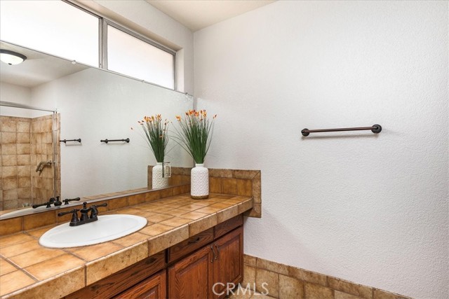 Detail Gallery Image 12 of 44 For 19142 Consul Ave, Corona,  CA 92881 - 4 Beds | 2 Baths