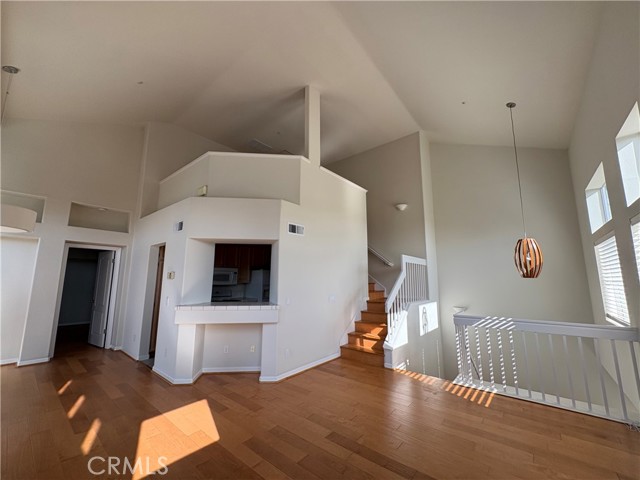 Detail Gallery Image 6 of 23 For 549 Shoal Cir, Redwood City,  CA 94065 - 1 Beds | 2 Baths
