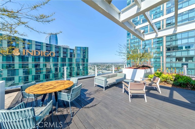 Detail Gallery Image 11 of 25 For 877 Francisco St #4211,  Los Angeles,  CA 90017 - 2 Beds | 2 Baths