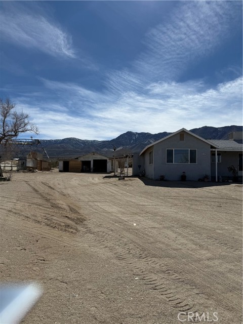 Detail Gallery Image 3 of 26 For 30107 Bourbon, Lucerne Valley,  CA 92356 - 3 Beds | 2 Baths