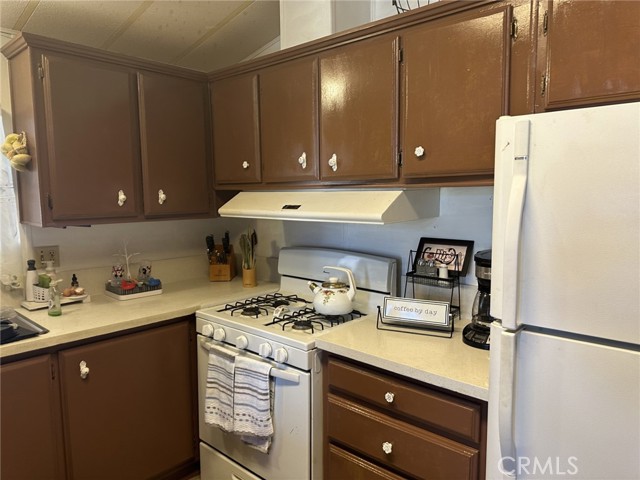 Detail Gallery Image 7 of 18 For 1300 W Menlo Ave #128,  Hemet,  CA 92543 - 2 Beds | 2 Baths