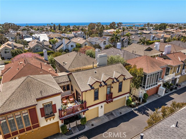 Detail Gallery Image 5 of 38 For 2741 Bungalow Pl, Corona Del Mar,  CA 92625 - 2 Beds | 2 Baths
