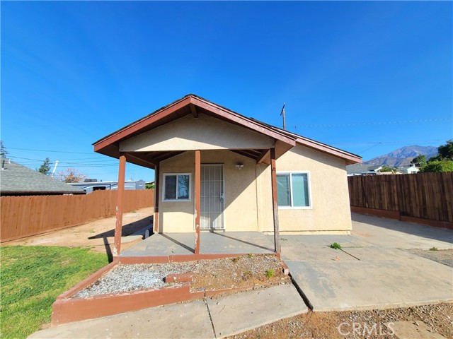 Detail Gallery Image 4 of 22 For 35216 Avenue D, Yucaipa,  CA 92399 - 2 Beds | 1 Baths