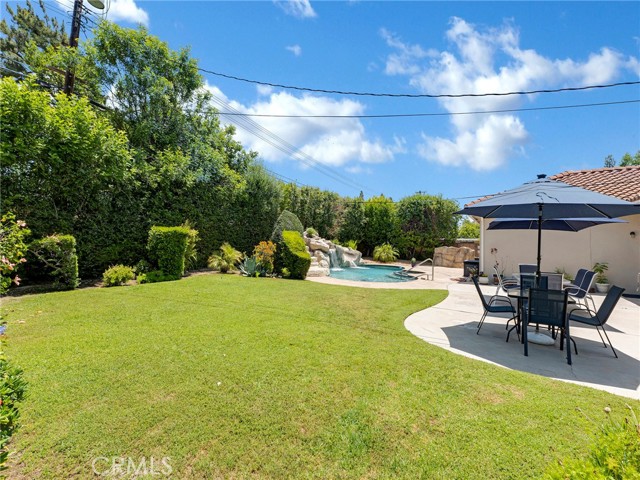 11122 Yolanda Avenue, Porter Ranch CA: https://media.crmls.org/medias/c4f1c8dc-ff68-466f-a485-017a7493a927.jpg