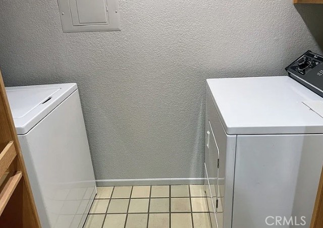 Detail Gallery Image 8 of 18 For 2247 Martinique Ln, Oxnard,  CA 93035 - 2 Beds | 2 Baths