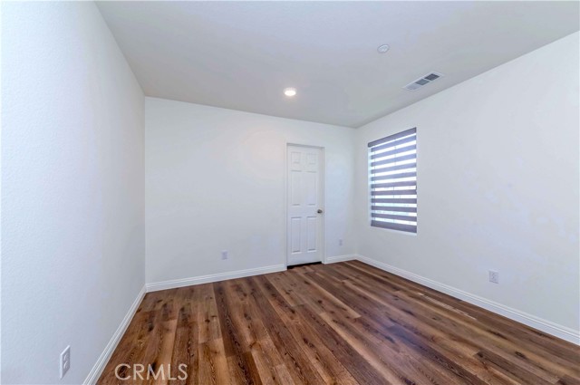 9795 Ardisia Street, Riverside CA: https://media.crmls.org/medias/c4f262f3-c88a-47d0-b64e-f302357ef231.jpg