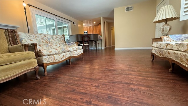 Detail Gallery Image 3 of 27 For 1719 Central Ave, Fullerton,  CA 92831 - 3 Beds | 2 Baths