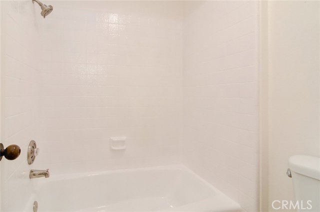 Detail Gallery Image 28 of 36 For 27 Earlymorn, Irvine,  CA 92614 - 4 Beds | 2/1 Baths