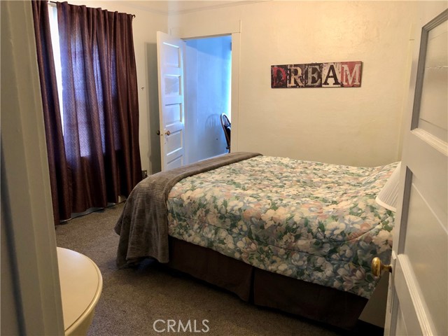 Detail Gallery Image 7 of 21 For 2315 J St, Eureka,  CA 95501 - 3 Beds | 2 Baths