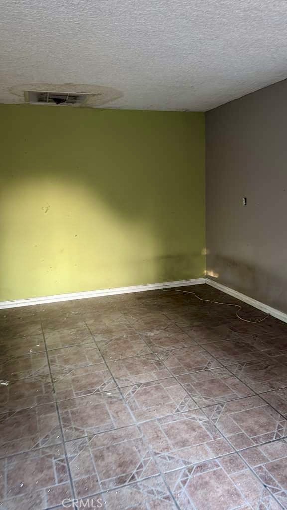 Detail Gallery Image 9 of 20 For 14662 Maclay, –,  CA 91345 - 4 Beds | 2 Baths