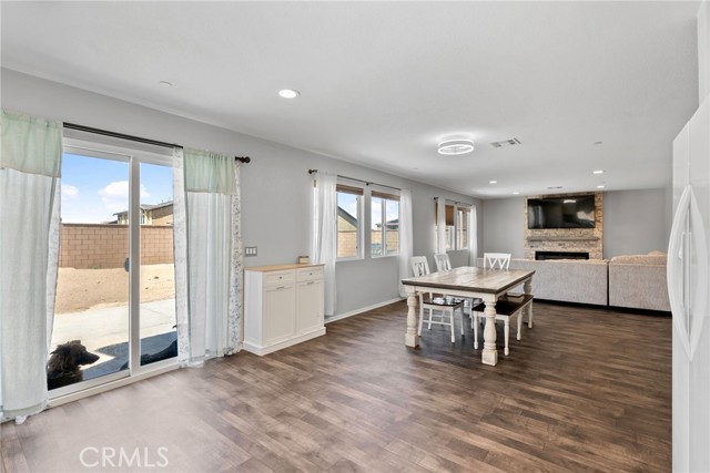 Detail Gallery Image 13 of 52 For 11832 Espola Pl, Victorville,  CA 92392 - 4 Beds | 3 Baths