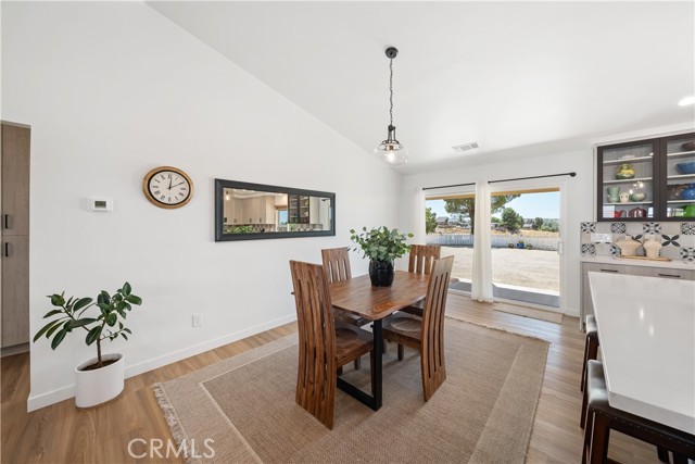 Detail Gallery Image 13 of 48 For 5696 Reindeer Pl, Paso Robles,  CA 93446 - 3 Beds | 2 Baths