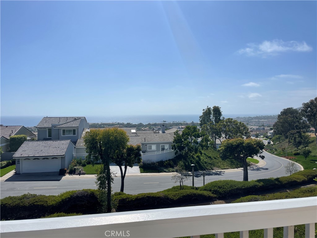 MLS #OC22120329 img 3